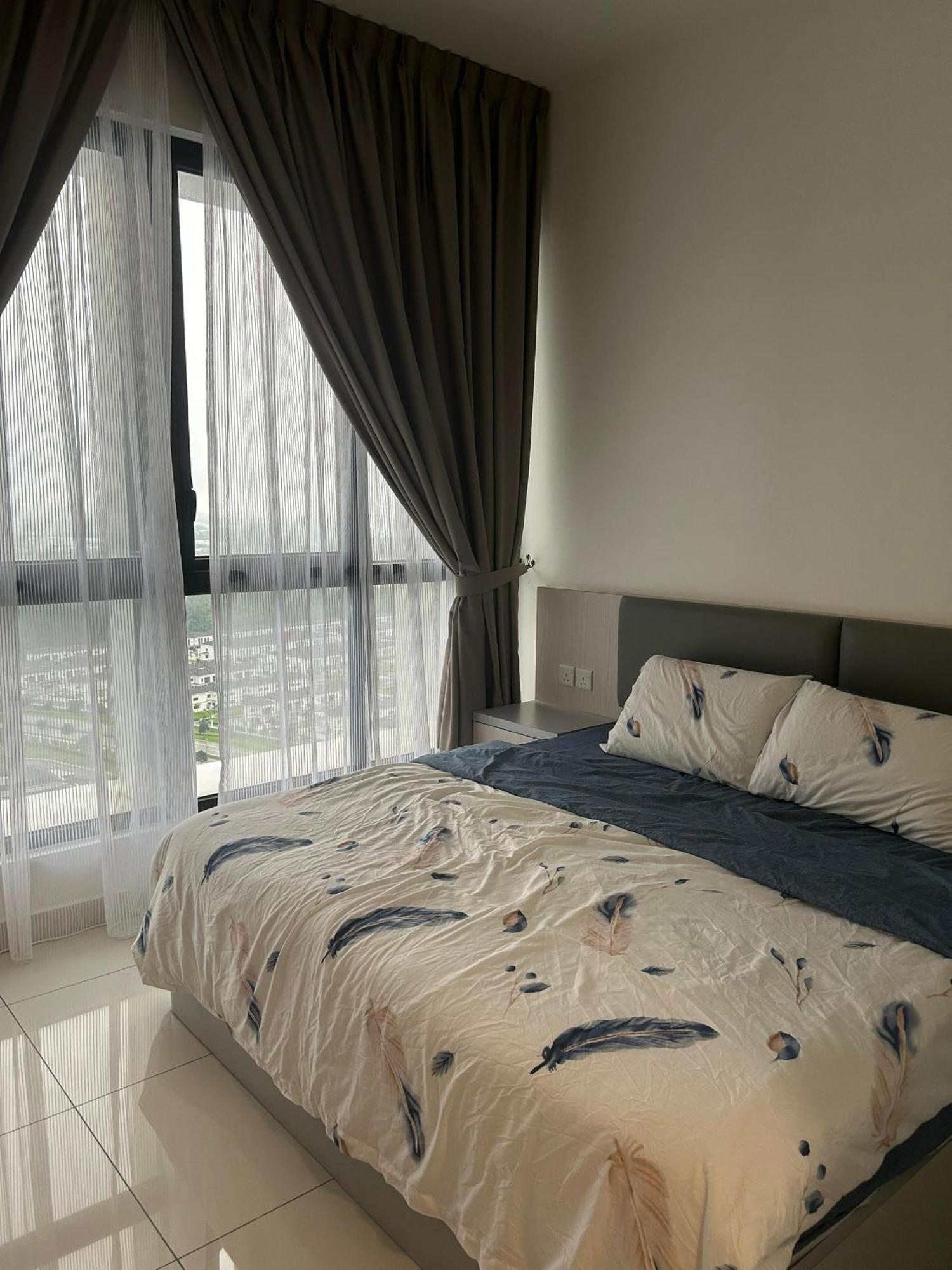 Eco Nest 3 Bedroom Duplex Apartment Nusajaya  Exterior photo